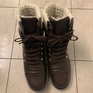 Chanel men's brown calfskin leather and beige tweed combat boots. Size 42 EU